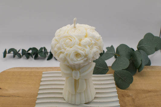 Kerze aus Olivenwachs als hochwertige Hochzeitsdeko