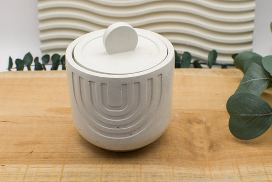 Handgemachte Betonkerze aus Sojawachs mit Holzdocht, rustikale Dekoration