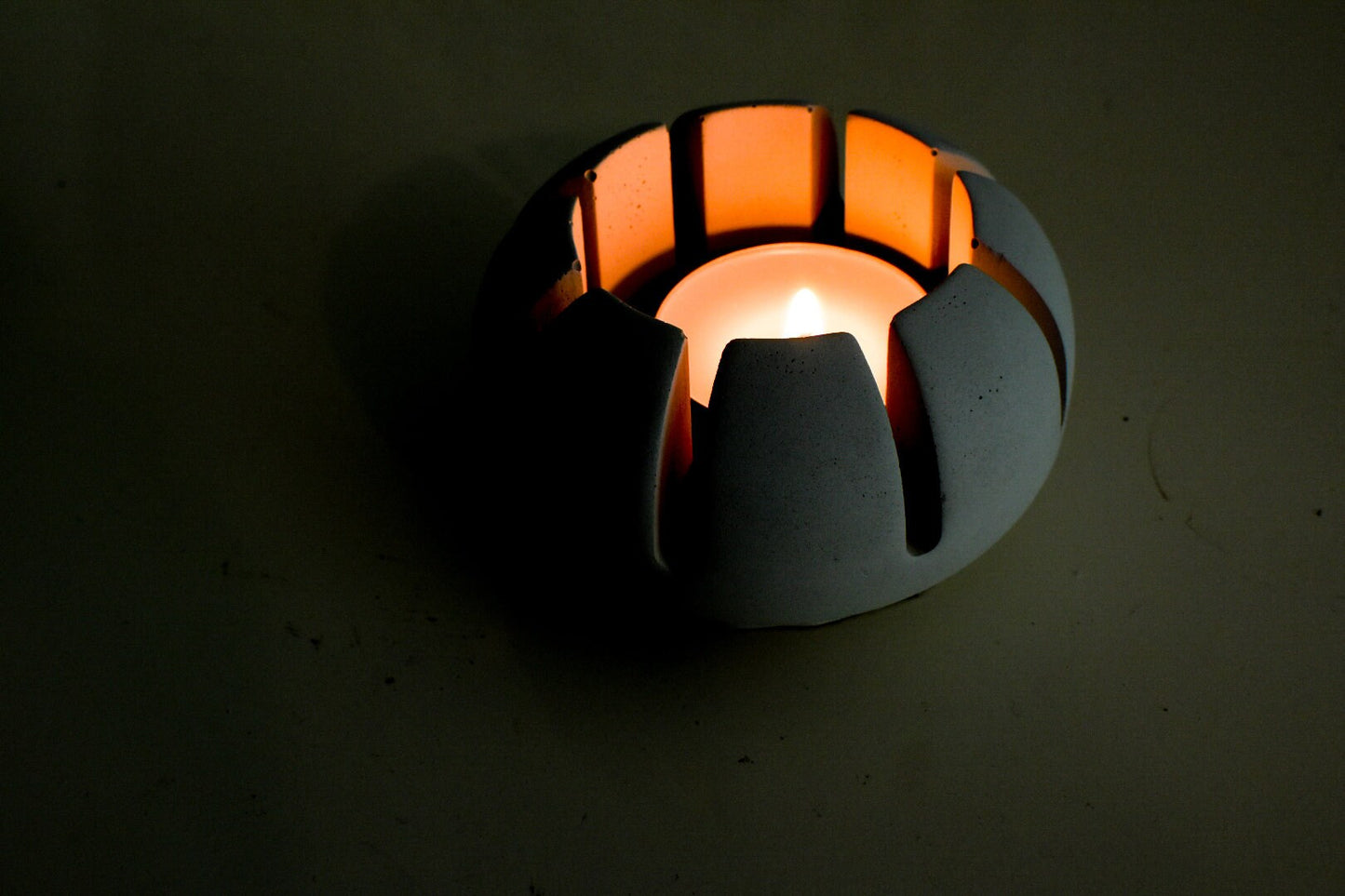 Teelichthalter, modern rund