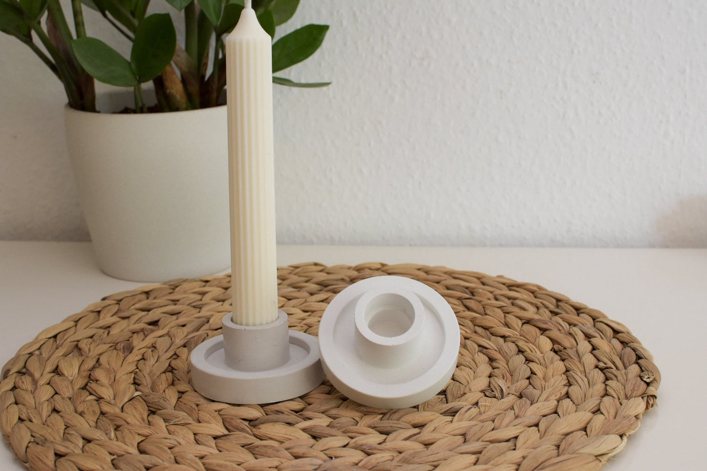schlichter Kerzenhalter für minimalistische Betondeko und Deko aus Beton