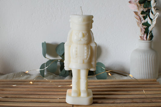 Kerze "Nussknacker"  -  Weihnachtsdekoratioin