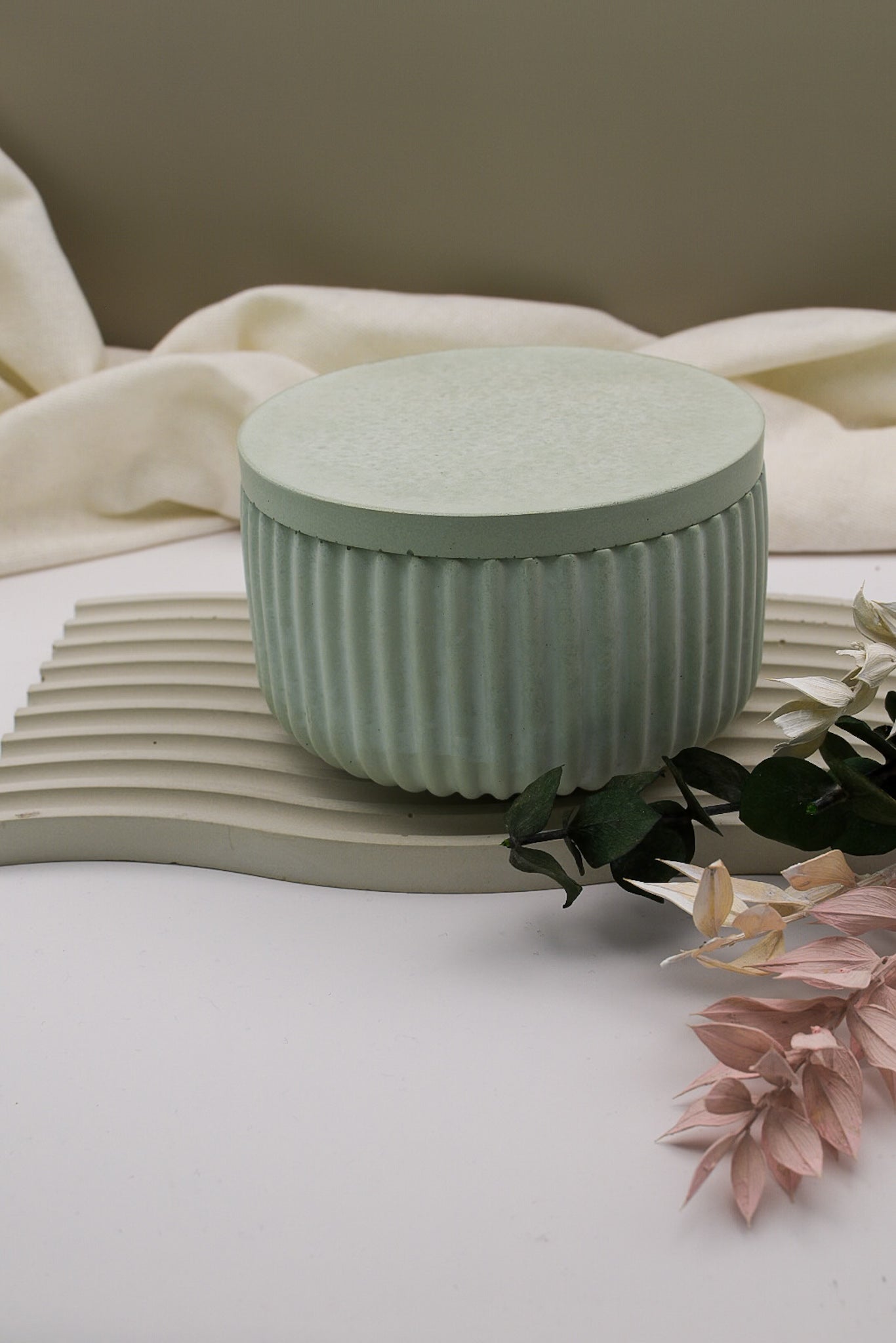 Betonkerze mit Deckel - mintgrün