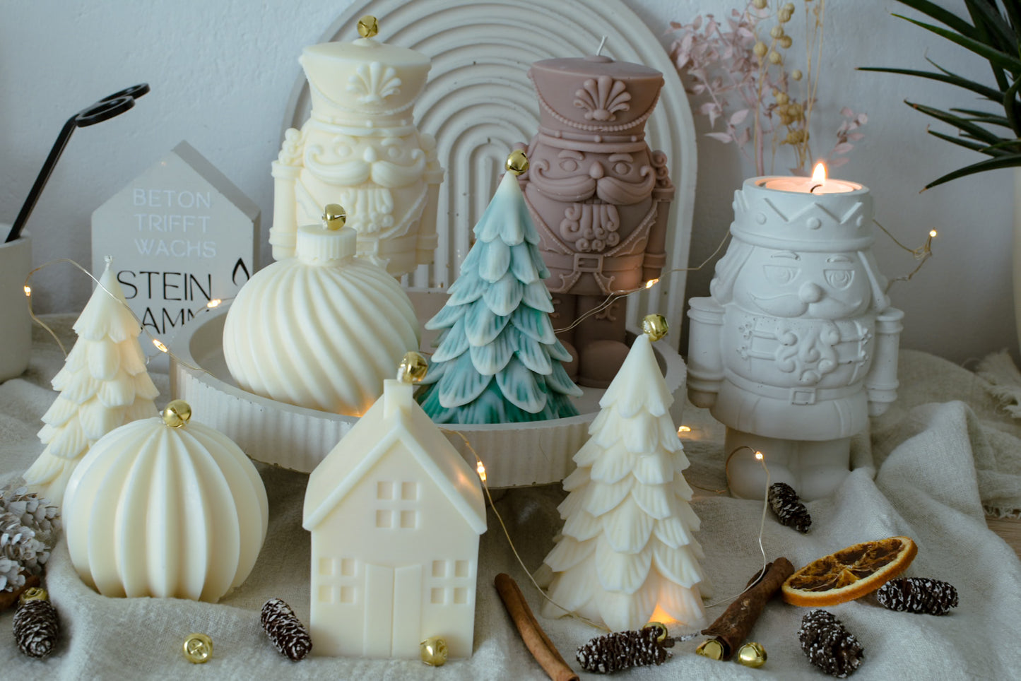 Weihnachtsbaum-Kerze  -  Weihnachtsdekoration