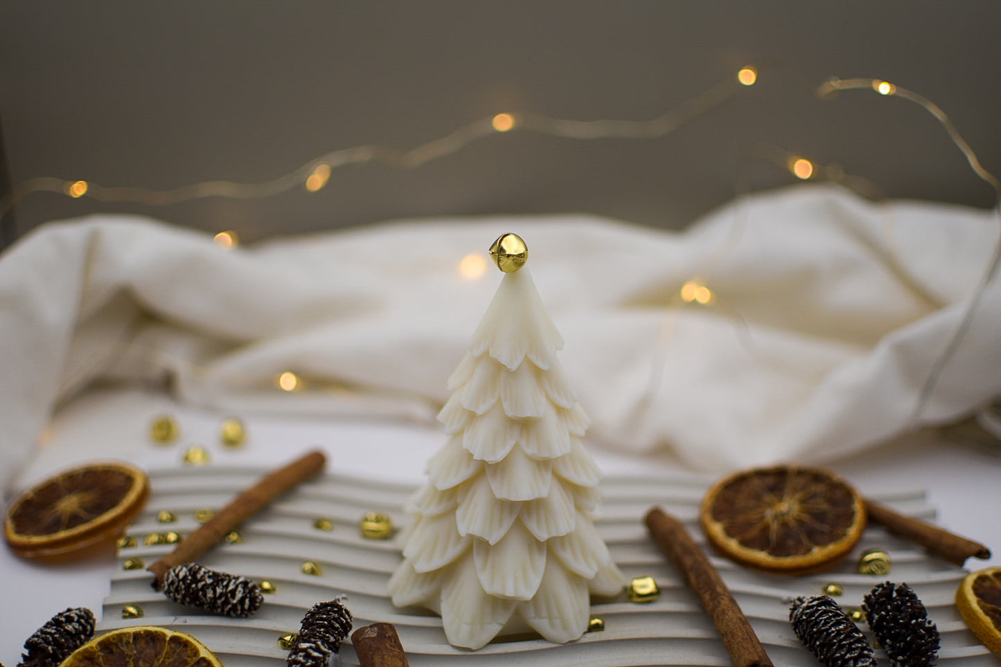 Weihnachtsbaum Kerze im skandinavischen Stil