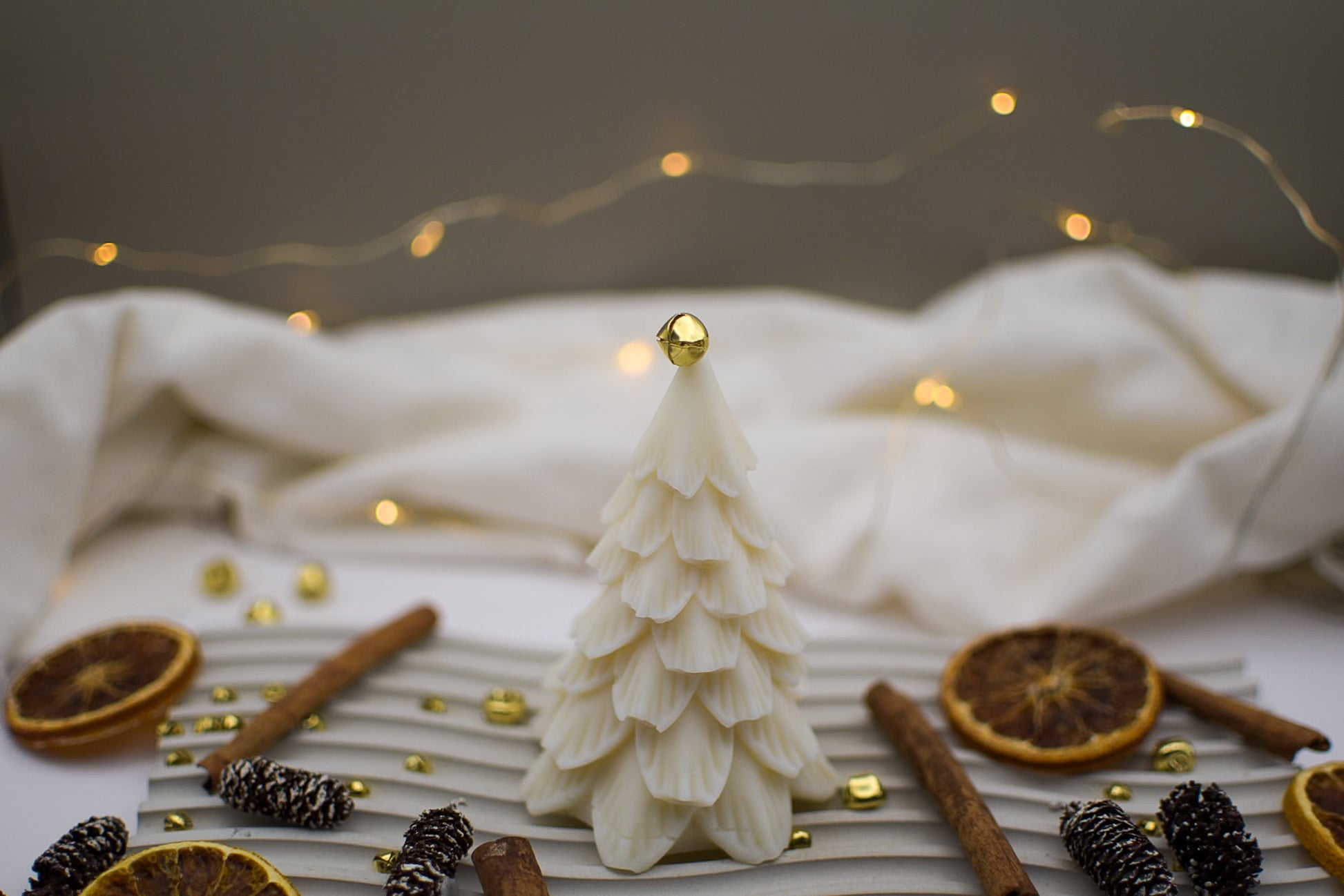 Weihnachtsbaum Kerze im skandinavischen Stil