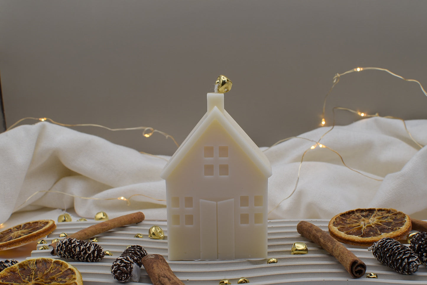 Haus-Kerze   -  Weihnachtsdekoration