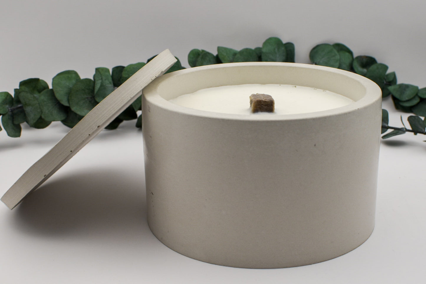 Tischfeuer – Betonkerze für draußen mit Deckel